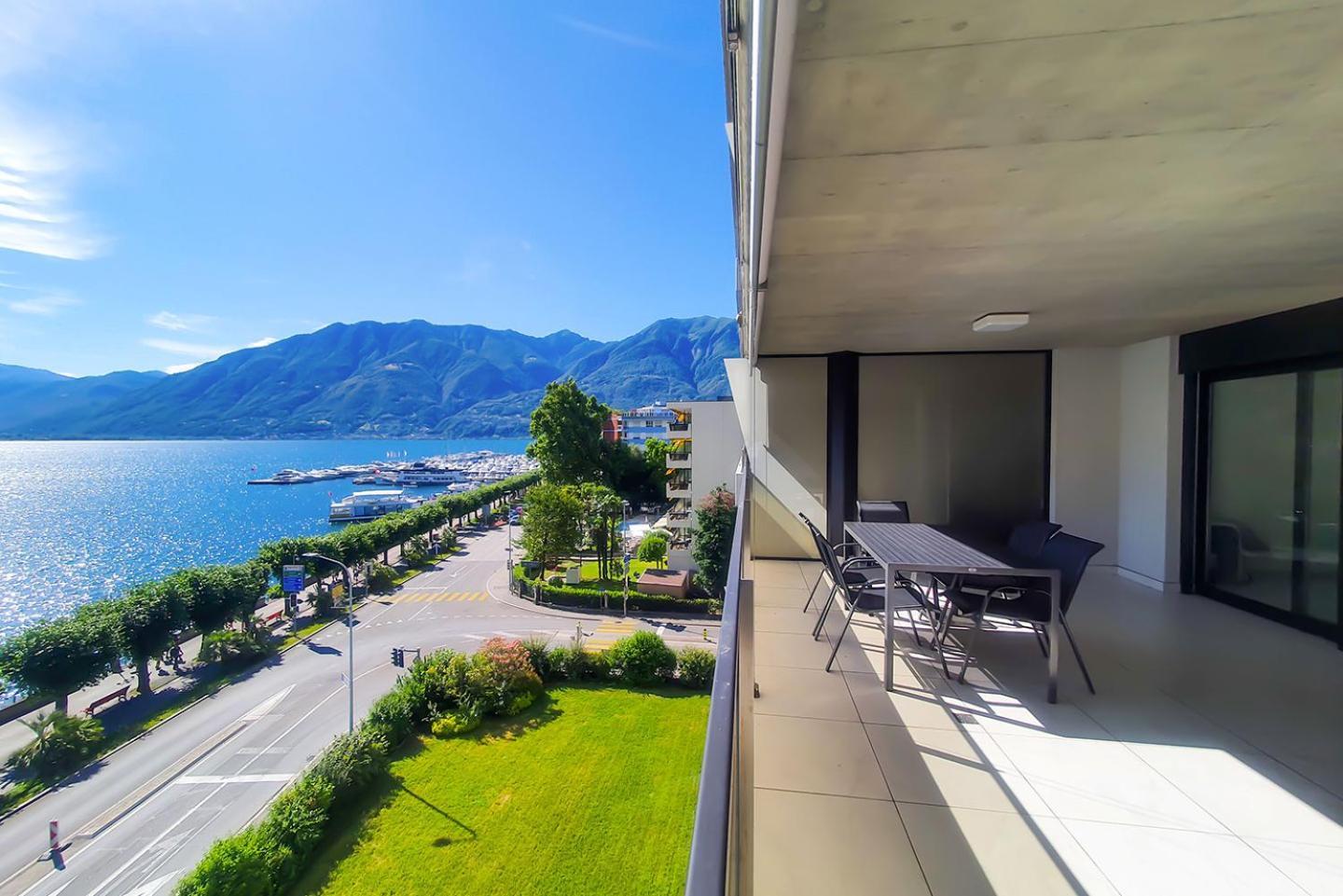Residenza Vivian Deluxe Apartments Locarno Exteriör bild